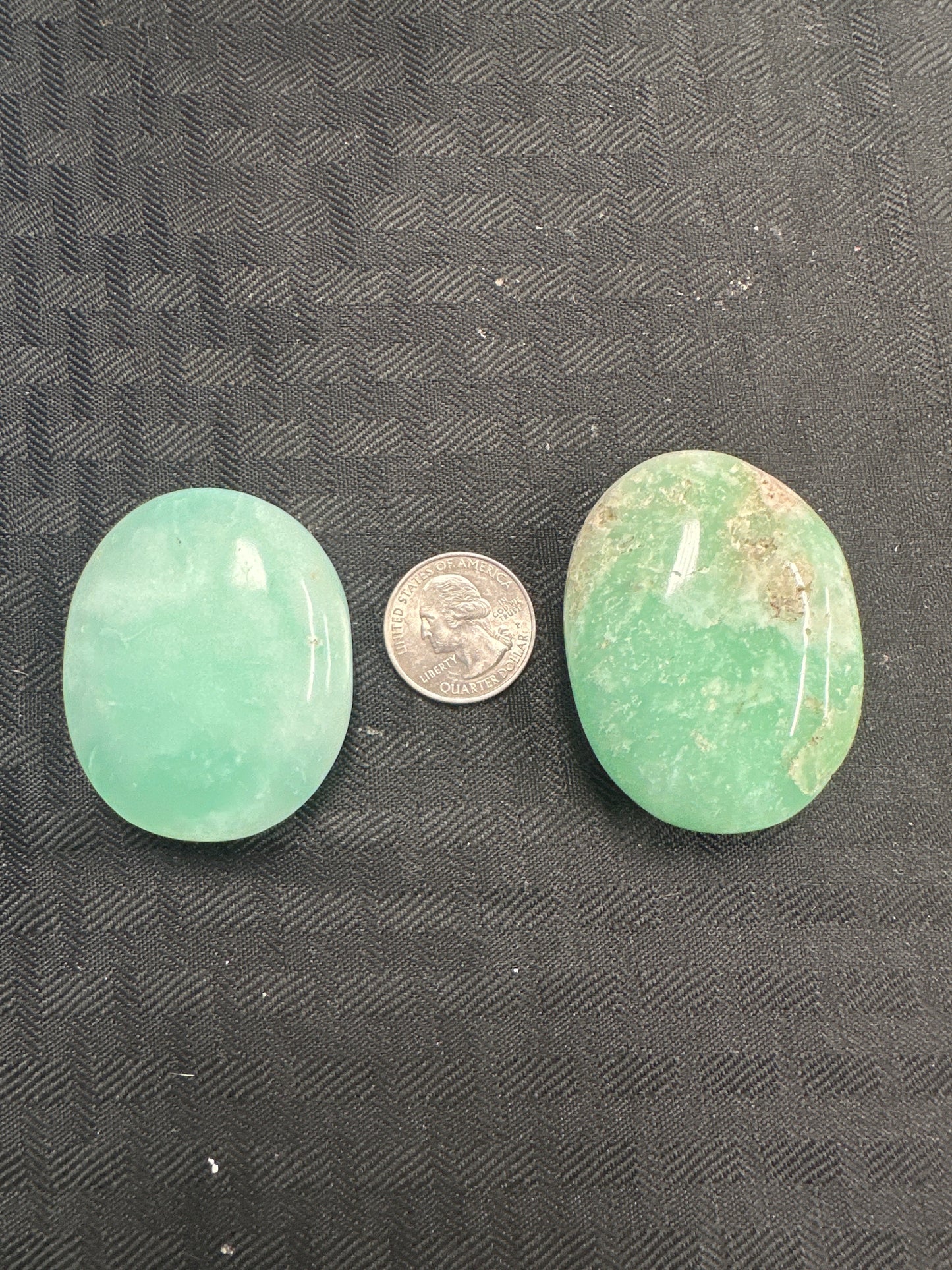 Chrysoprase (A) Palm stones