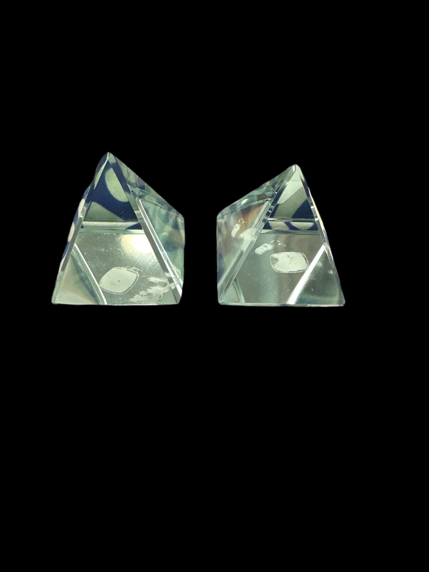 Aqua Obsidian Pyramid