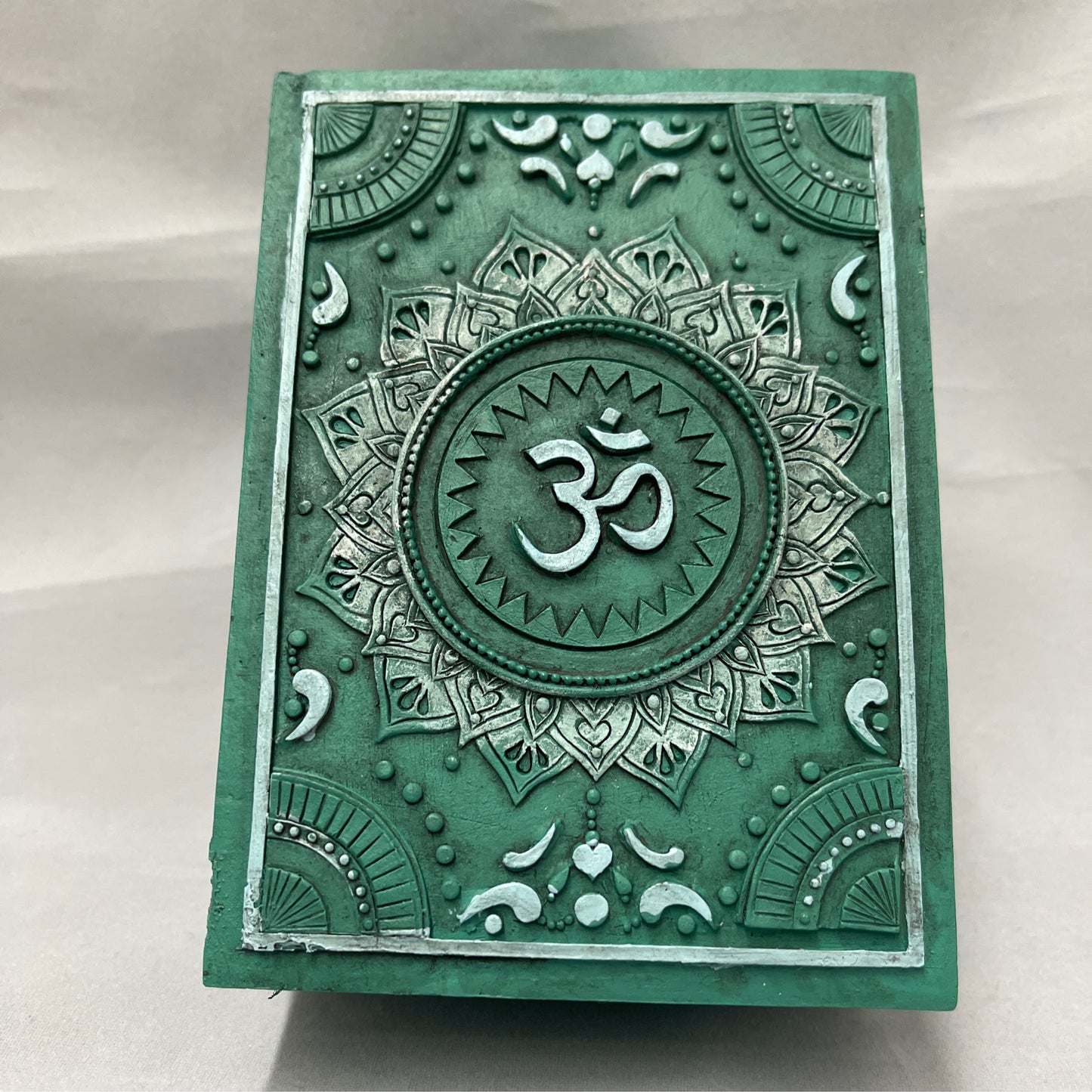 Ohm Tarot Box