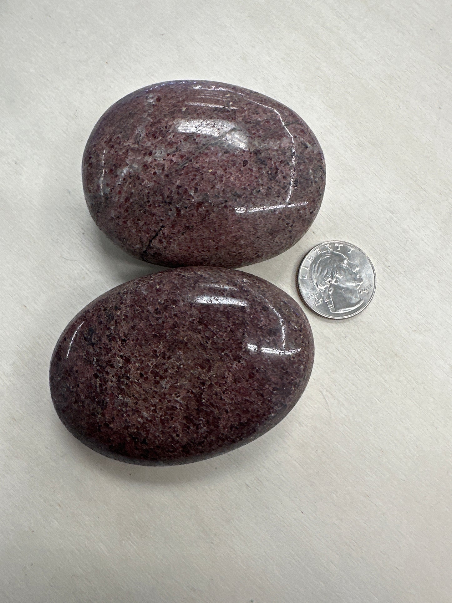 Garnet palm stones