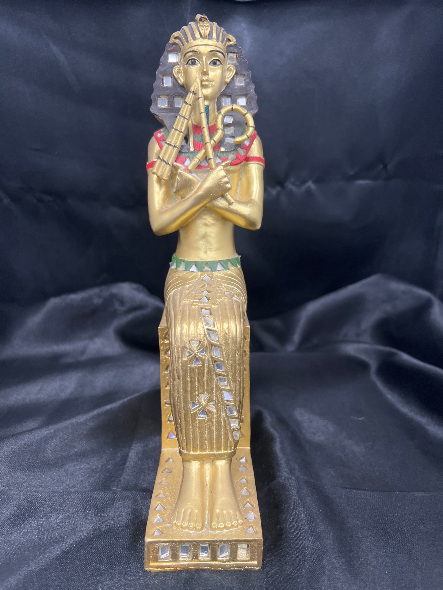 Egyptian Statue Sitting King Tut