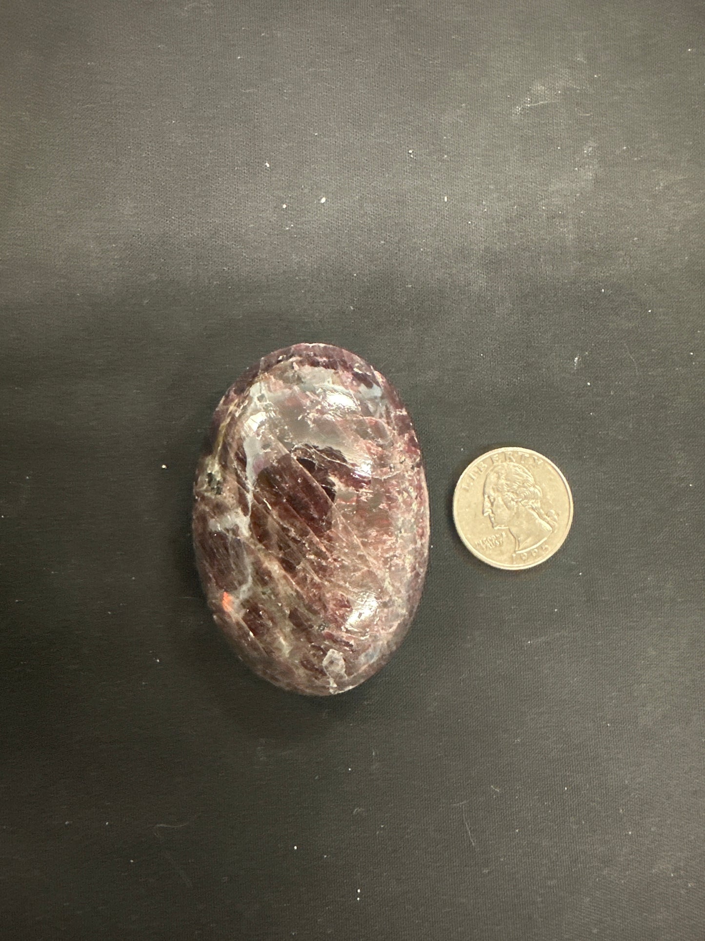 Garnet palm stones