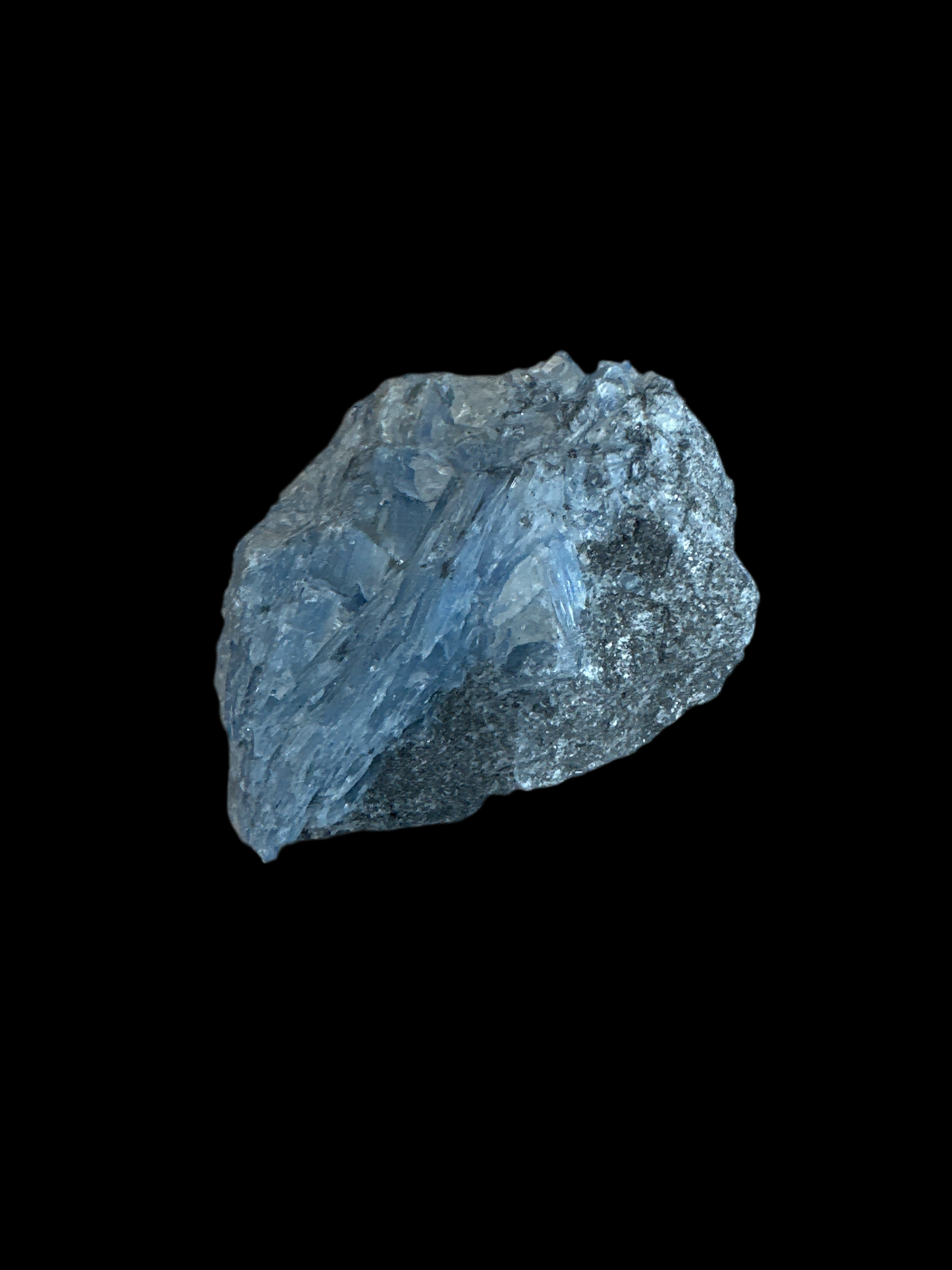 Paraiba Kyanite