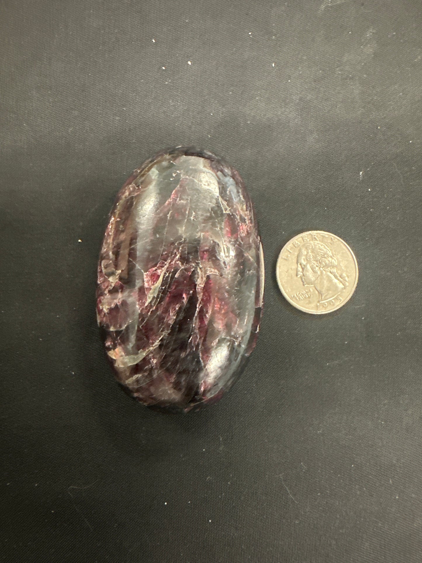 Garnet palm stones