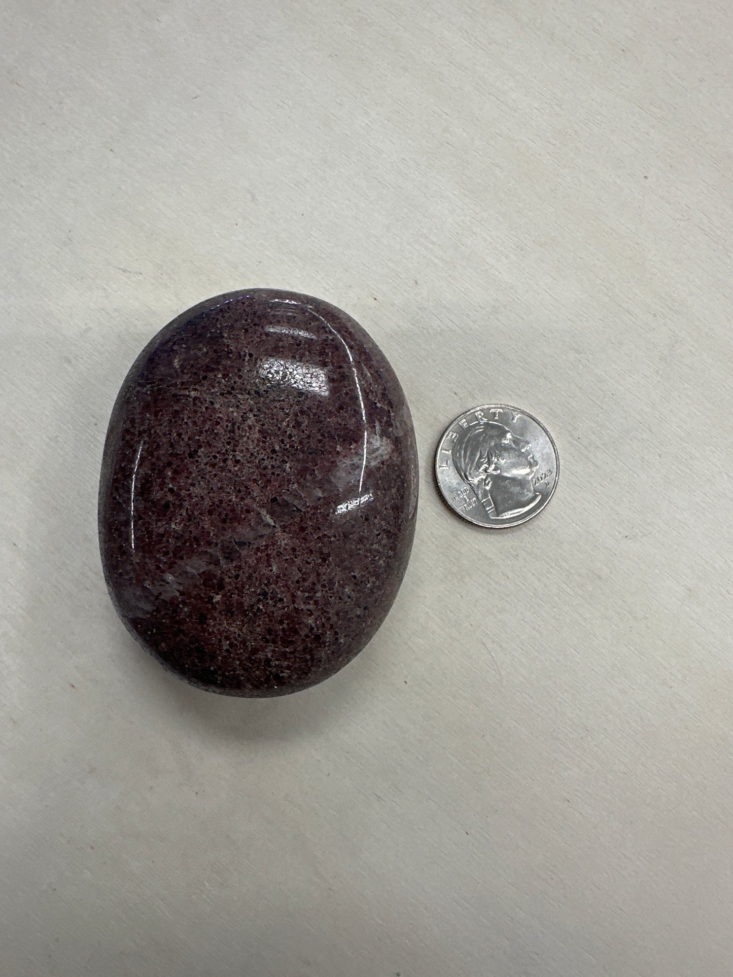 Garnet palm stones