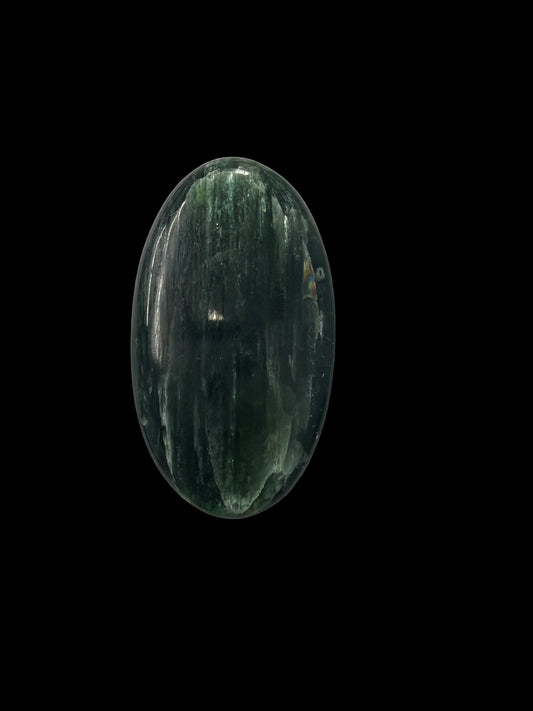 Green Kyanite Palm Stone & Heart