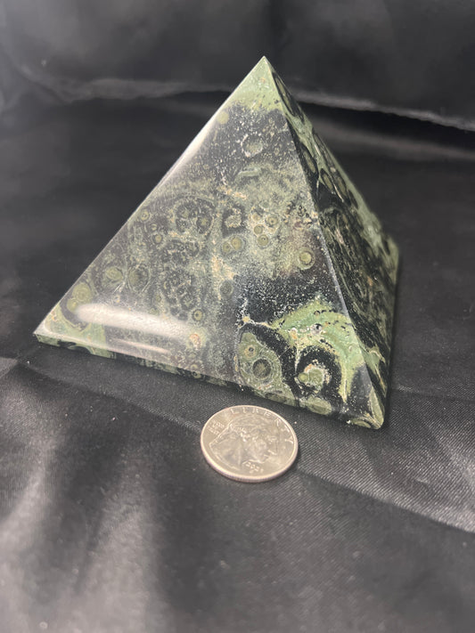 Kambaba Jasper Pyramid
