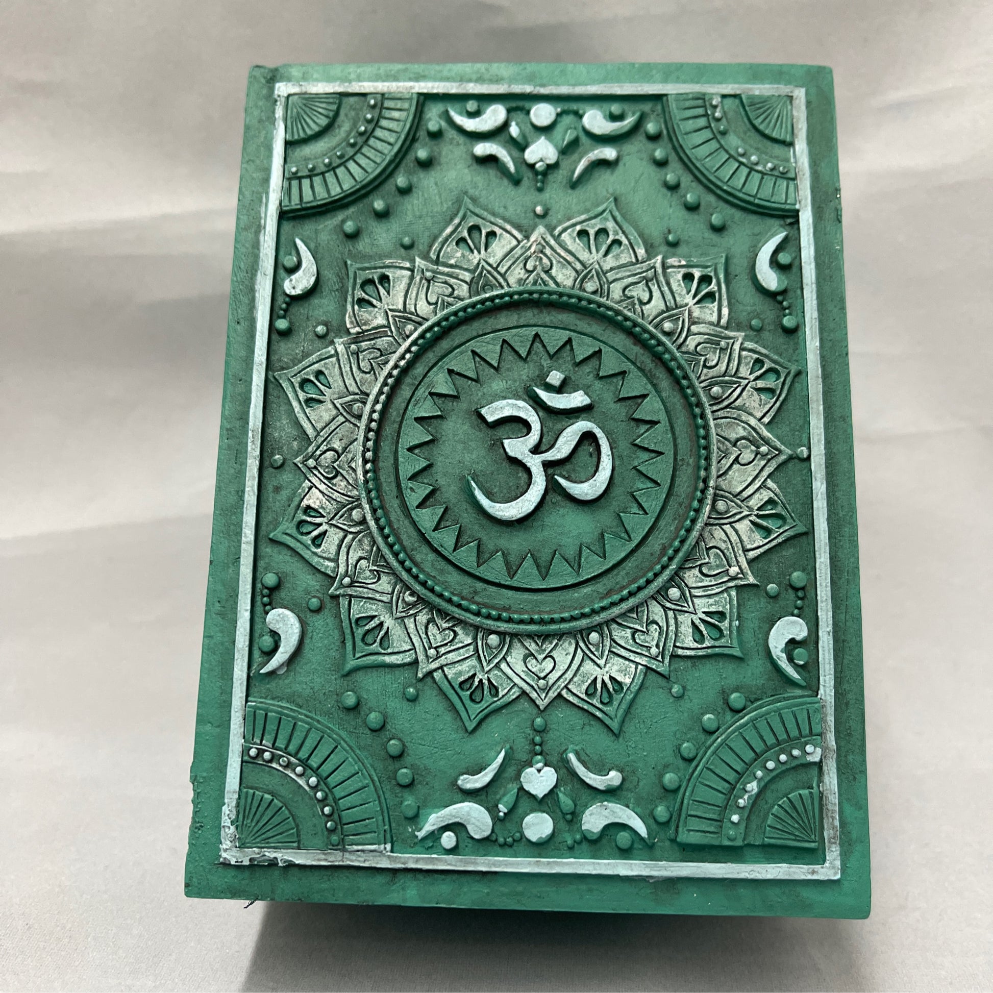 Ohm Tarot Box