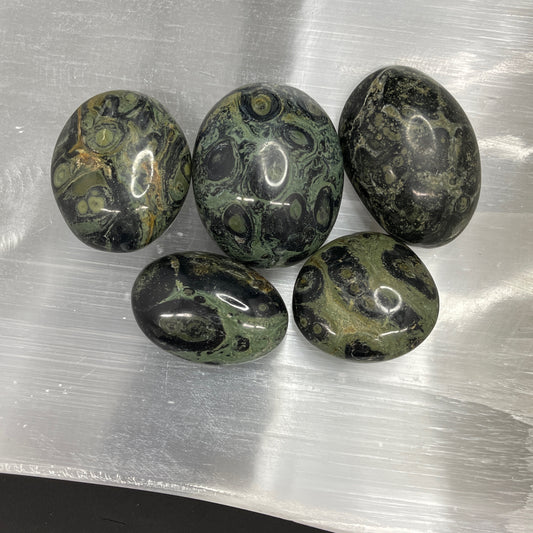 Kambaba Jasper Palm Stones