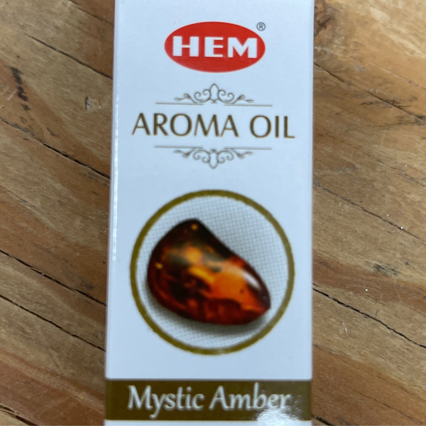 Mystic amber hem oil