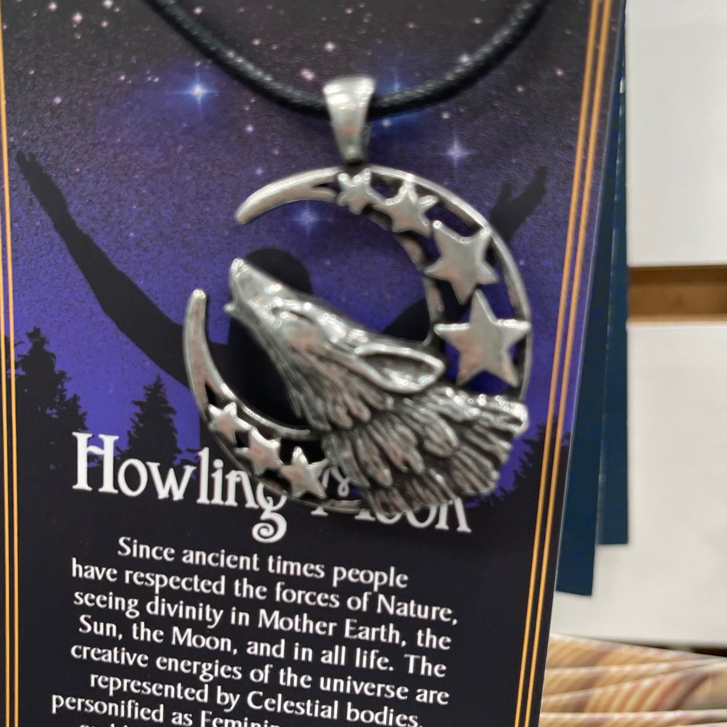 Celestial Pendant: Howling Moon