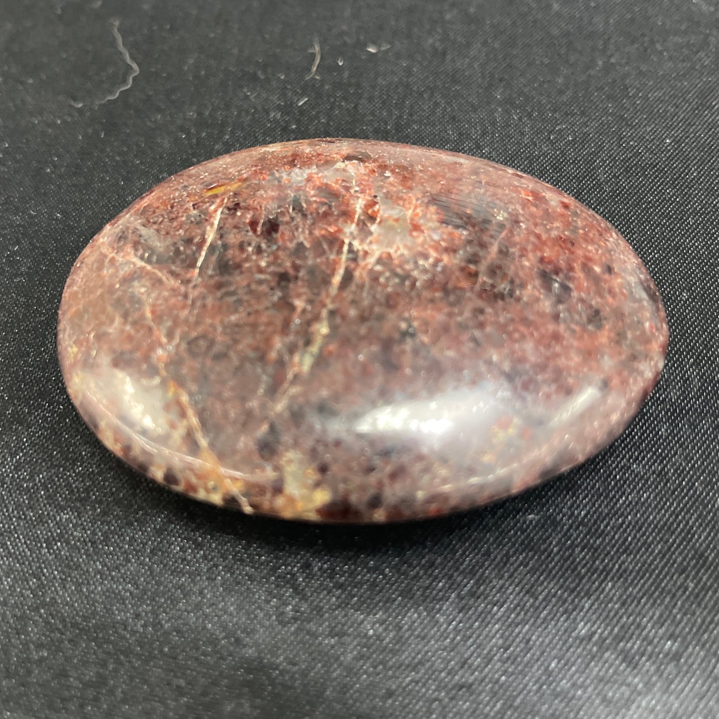 Garnet palm stones