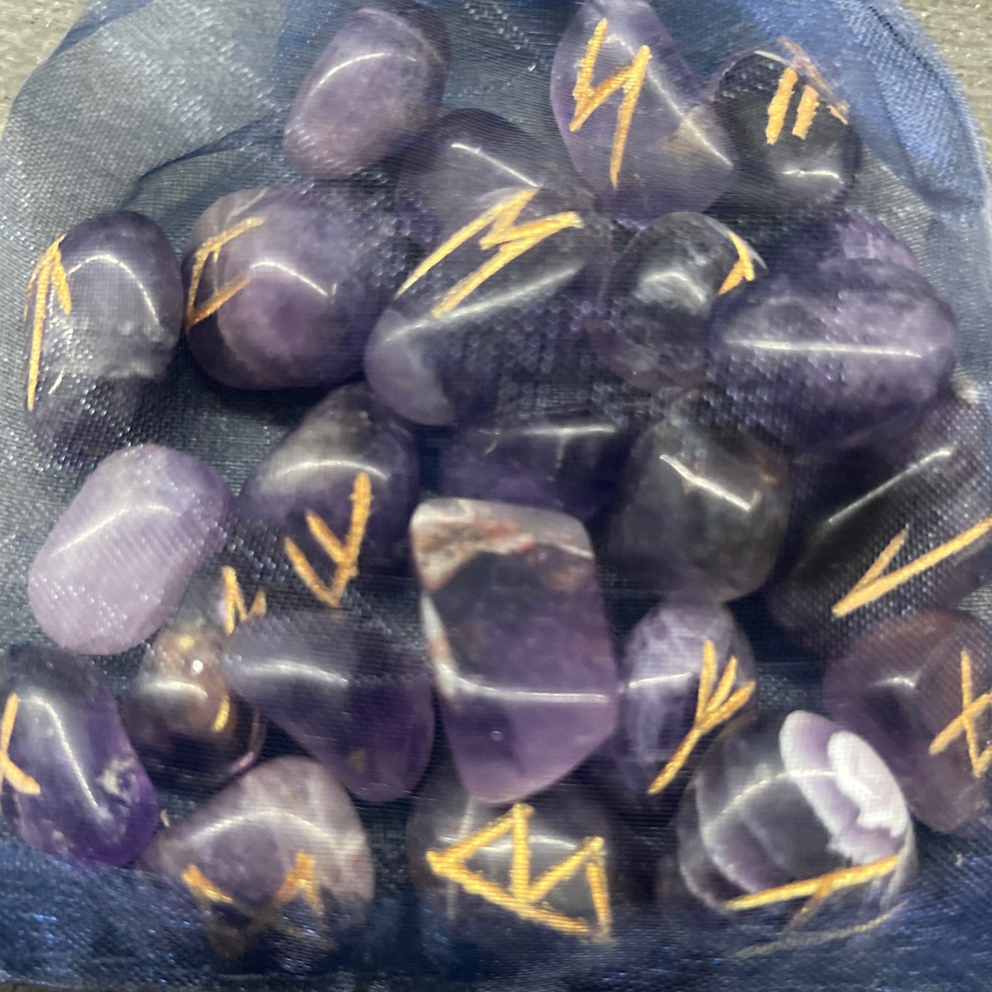 Amethyst rune set