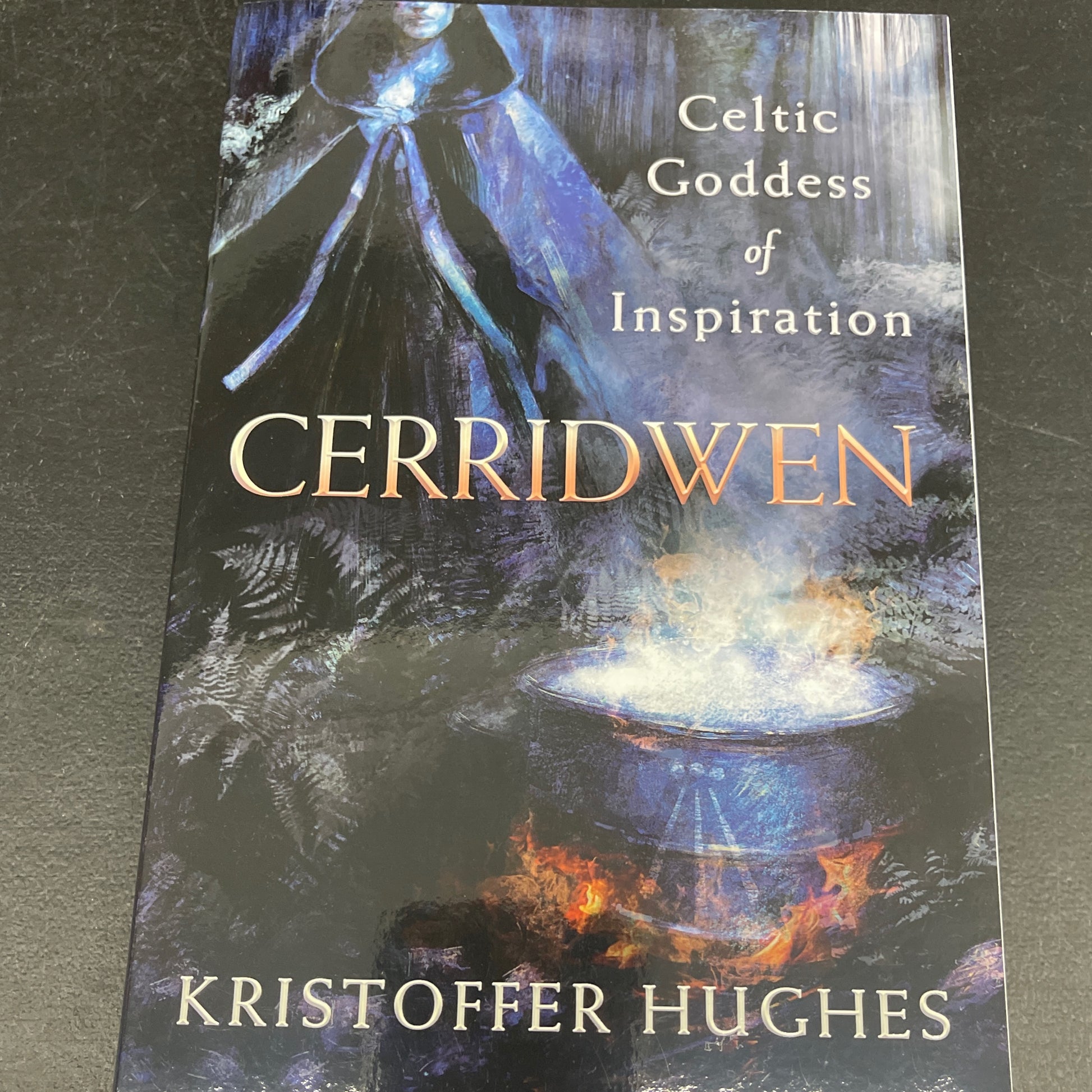 Cerridwen : Celtic Goddess of Inspiration by Kristoffer Hughes (2021